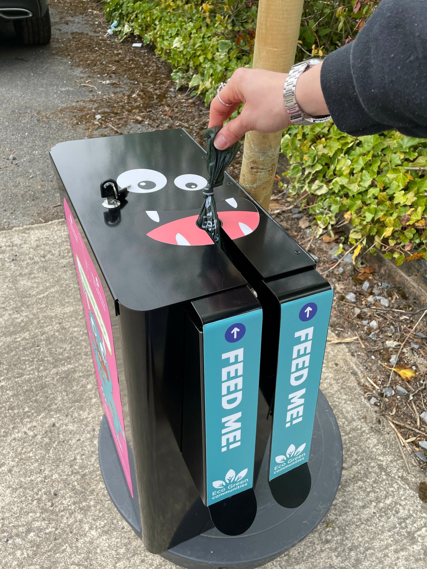 Dog Poop Bin - Innovative & Hygienic Design - Standard Design